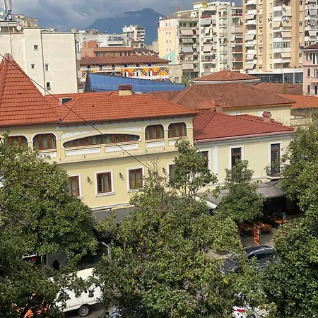 Juli's Pazari Nest * Tirana
