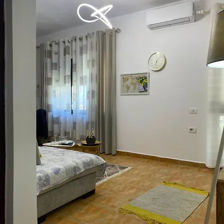 Juli's Pazari Nest * Tirana