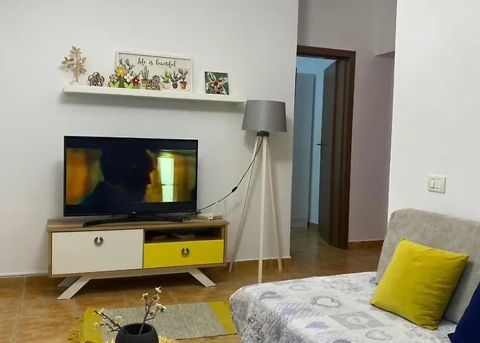 Juli's Pazari Nest *